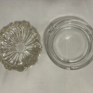 Unbranded Glass Ashtray Set Clear Excellent Scalloped Sunburst MCM 2pc Retro Vnt
